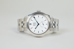 Tudor Glamour Double Date